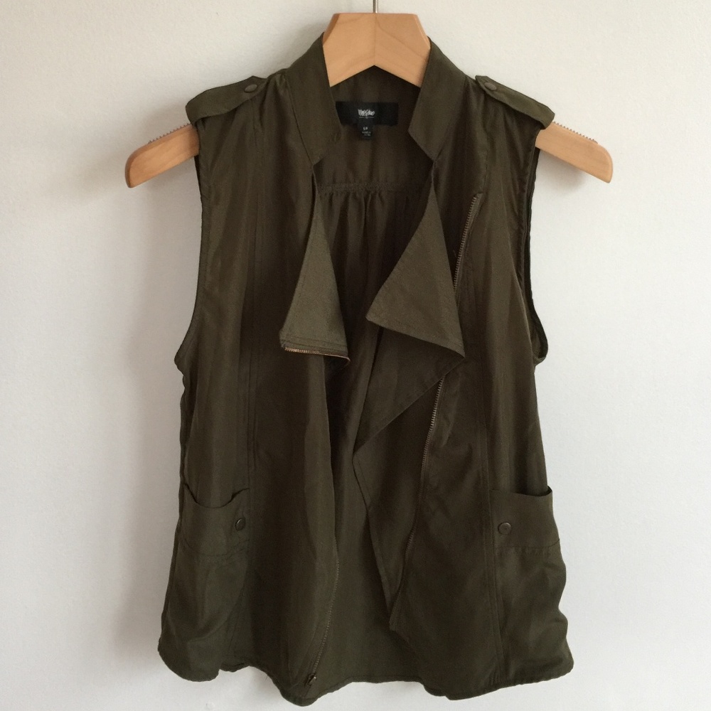 Mossimo olive lightweight sleeveless vest jacket S